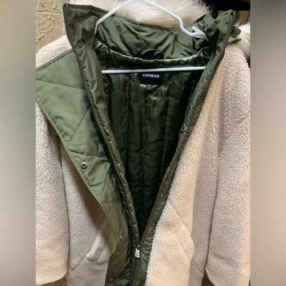 Express Sherpa Coat with Hood - Picture 3 of 3